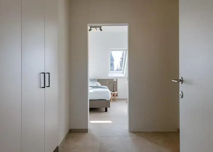 Ruime, Luxe Duplex Penthouse Met 3 Slaapkamer * Oostende