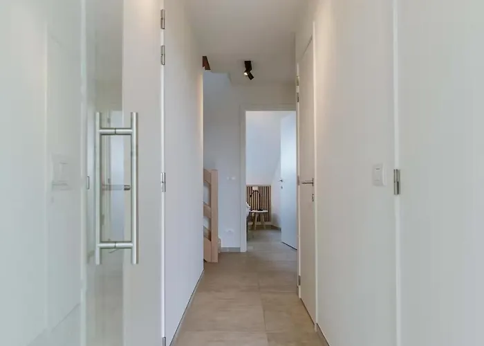 Ruime, Luxe Duplex Penthouse Met 3 Slaapkamer Appartement *